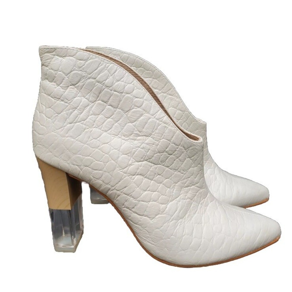 Stunning Gold Kiss Leather Croc Cream white‎ Booties - Sz 8.5 Lucite Heels $160